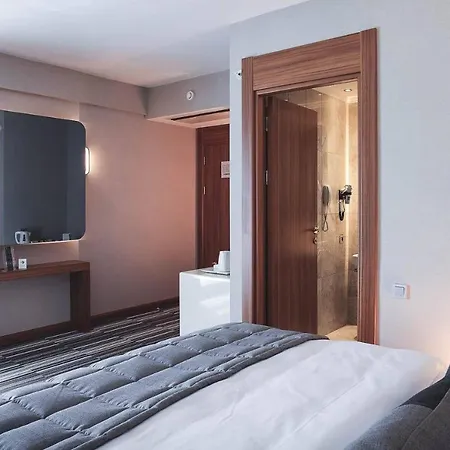 Hotel Mimi 4*