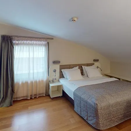 Mimi Hotel